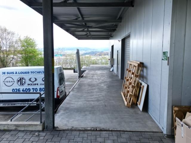 Atelier mieten in Avry, Freiburg