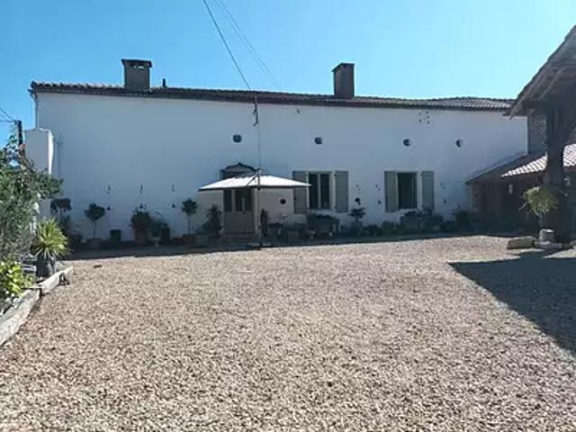 Maison vente à Montmorillon, Voulême