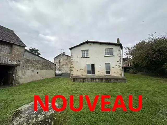 Maison vente à Bressuire, Saint-clémentin