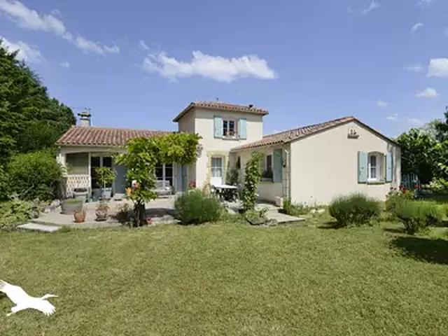 Maison vente à Le Vieux Bourg, Vouzan