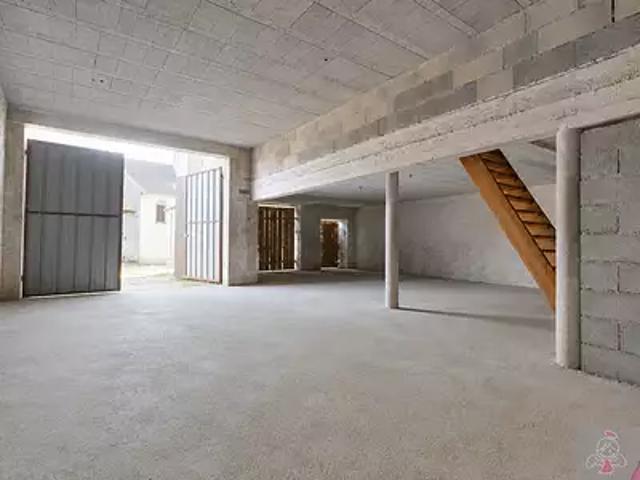 Maison vente à Dole, Vriange