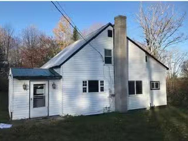 House for sale in Lyndonville