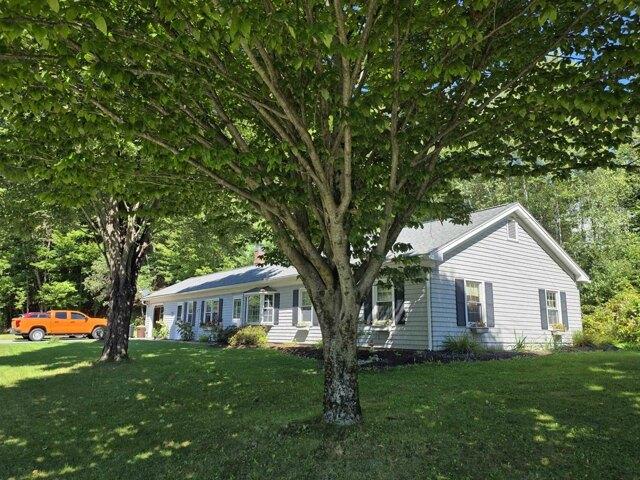 House for sale in Waterford, Caledonia County