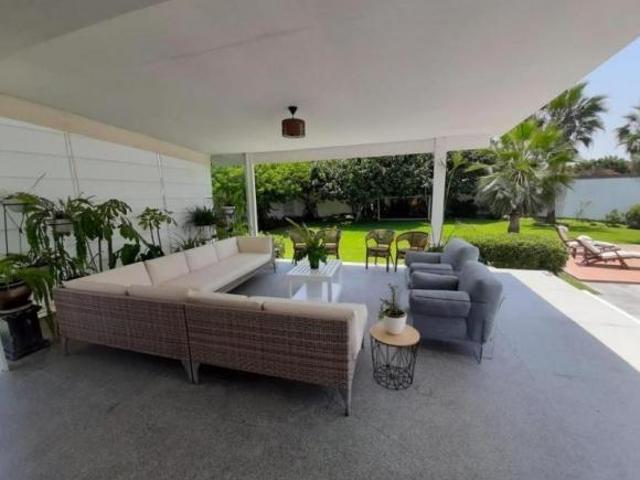 Vta Chorrillos Ca Poeta de La Rivera Casa 5D+5C 2P Piscina Jardin Terraza BBQ