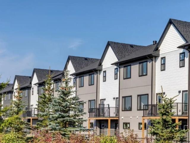 Townhouse for rent in Chappelle, Edmonton