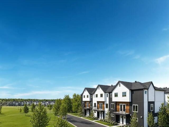 Townhouse for rent in Lewis Estates, Edmonton