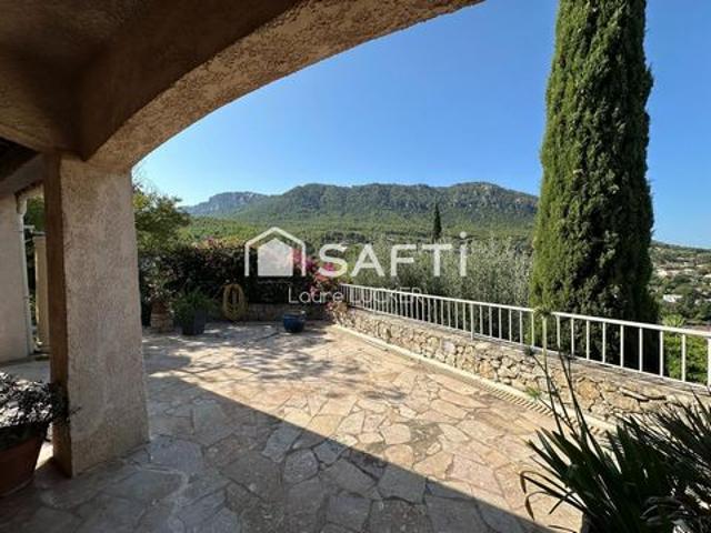 Villa vente à Arrondissement de Toulon, Le Revest-les-eaux