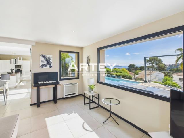 Villa vente à Arrondissement de Toulon, Carqueiranne