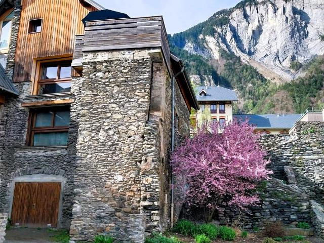 Maison vente à Grenoble, Le Bourg-d'oisans