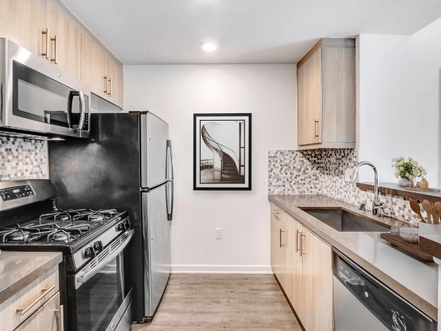Apartment for rent in Canoga Park, California