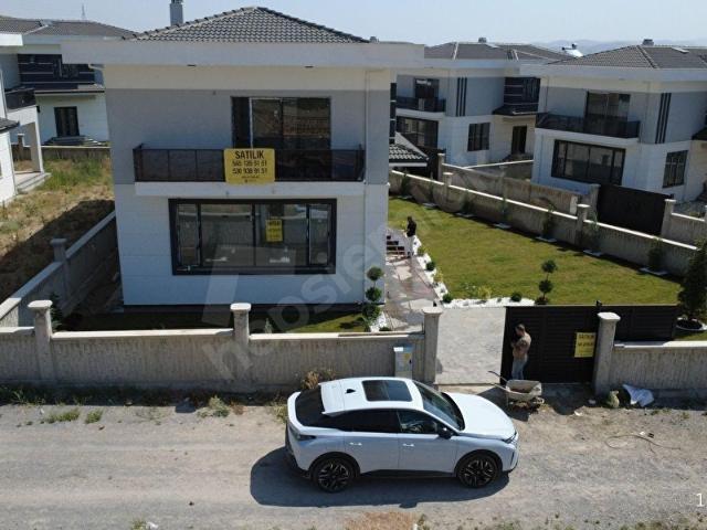 Niğde içerisinde satılık Villa