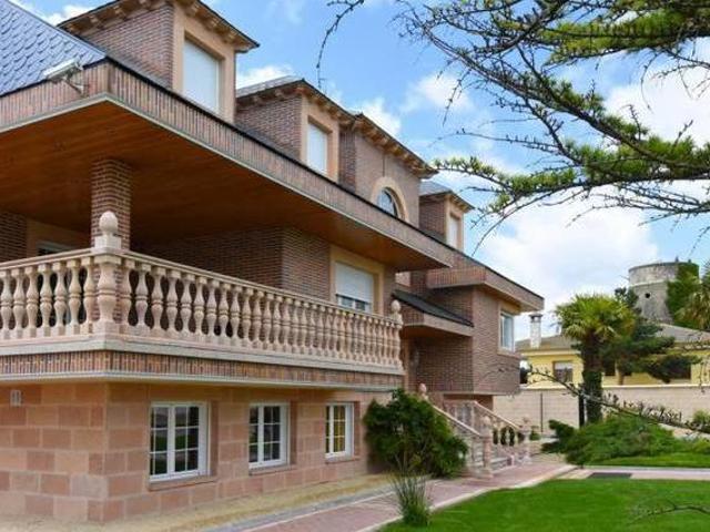 Casa en alquiler en Nava De La Asunción, Castilla y León
