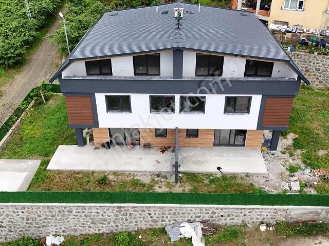Akçaabat, Trabzon içerisinde satılık Villa