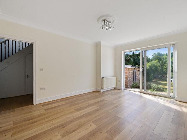 House for rent in London Borough of Ealing, Greater London