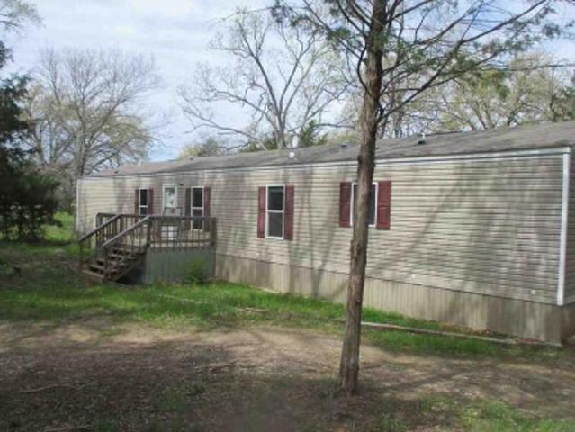 House for sale in Wills Point, Texas
