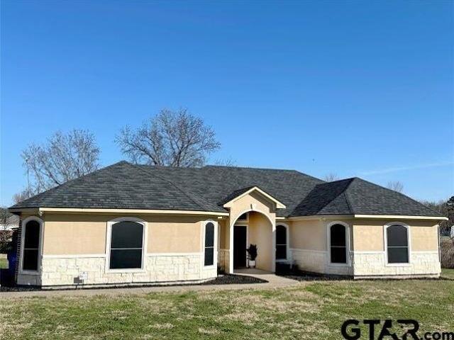 House for sale in Ben Wheeler, Texas