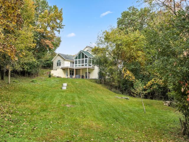 House for sale in Town of Spring Prairie, Burlington