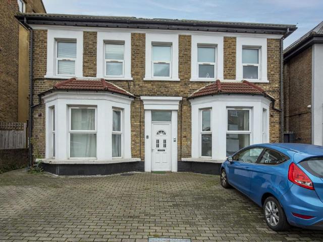 House for rent in London Borough of Ealing, Hanwell