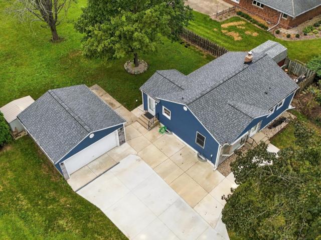 House for sale in Lake Forest, Muskego