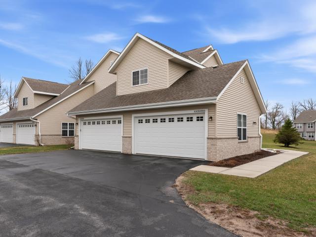 Condo for sale in Jackson, Wisconsin