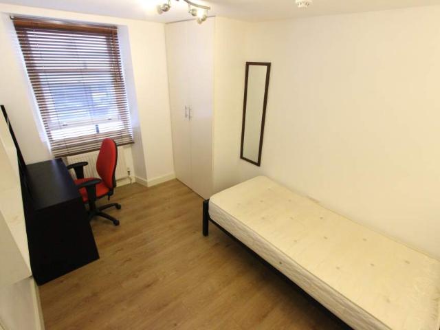 Room for rent in Covent Garden, Victoria