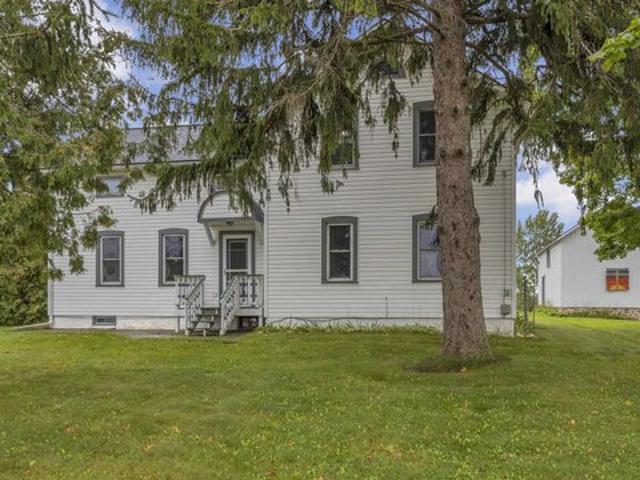 House for sale in Fond du Lac, Fond du Lac County