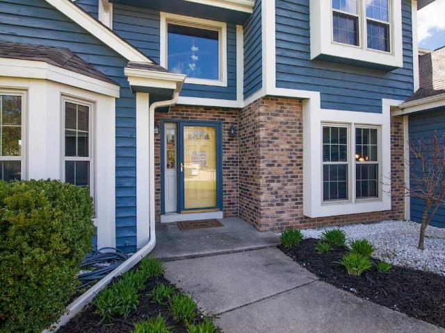 House for sale in Pewaukee, Wisconsin