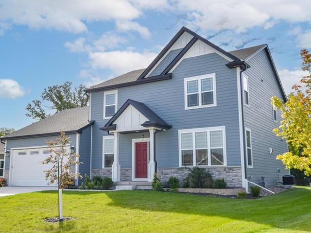 House for sale in Sussex, Waukesha County