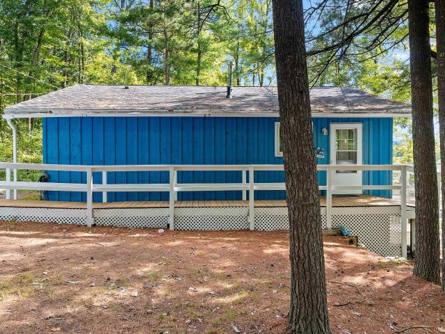 House for sale in Keshena / Kesīqnæh, Town of Menominee