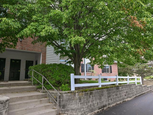 Condo for sale in Pewaukee, Wisconsin
