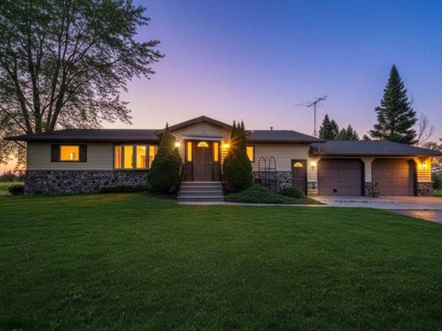 House for sale in Cecil, Shawano County