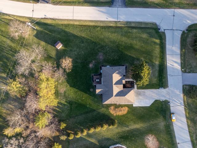 House for sale in Pewaukee, Wisconsin
