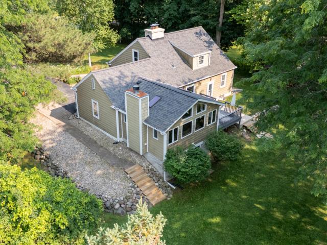House for sale in Pewaukee, Wisconsin