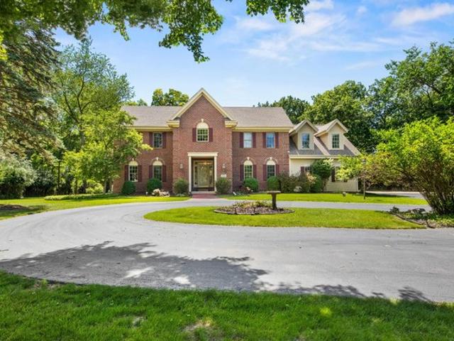 House for sale in Hartland, Wisconsin