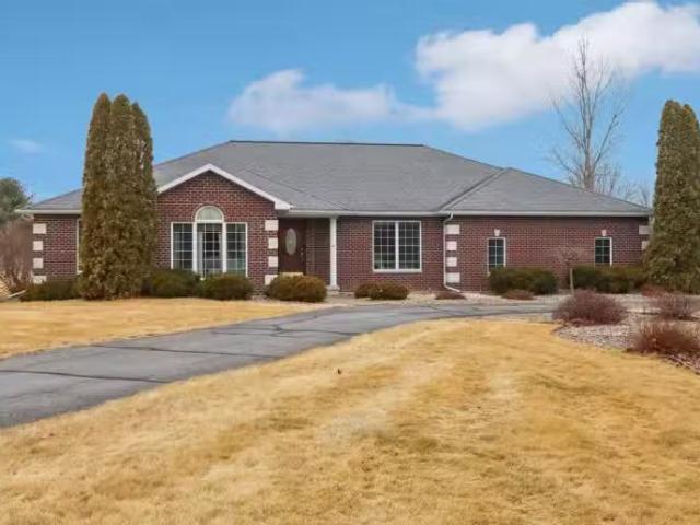 House for sale in Middleton House for sale in Middleton