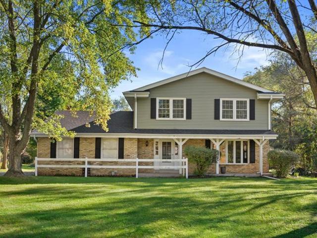 House for sale in Mukwonago, Waukesha County