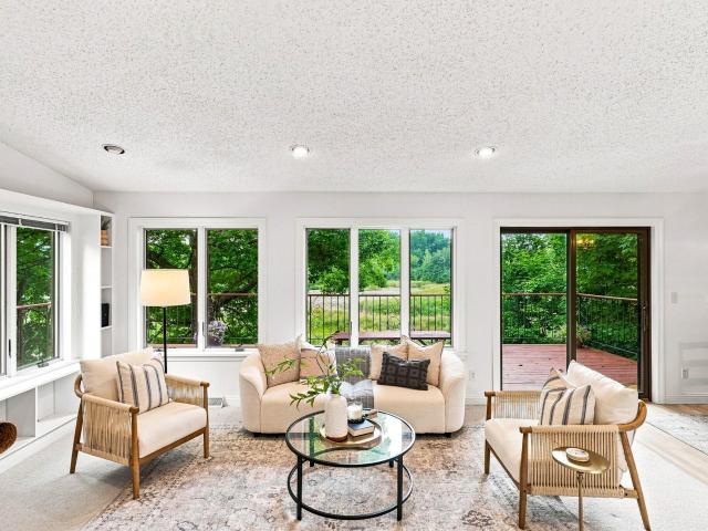House for sale in Stonebank, Nashotah