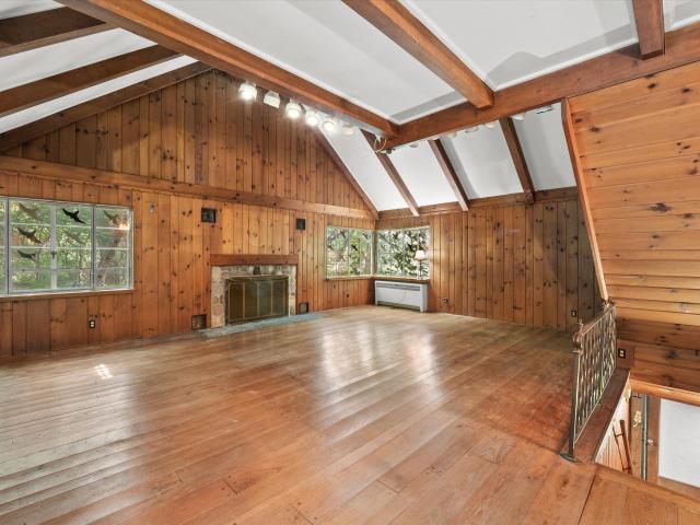 House for sale in Ottawa, Dousman
