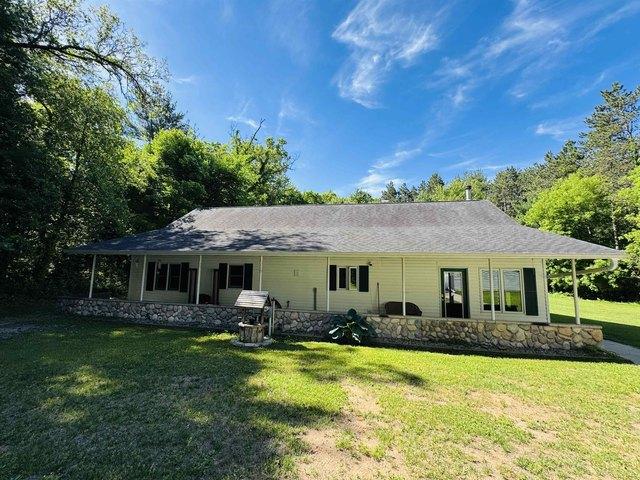 House for sale in Redgranite, Wisconsin