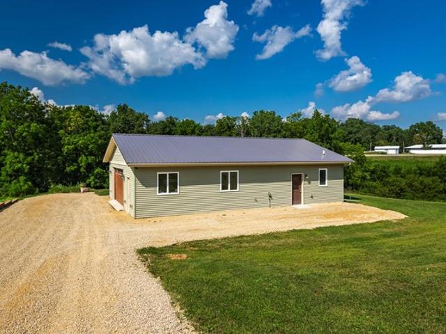 House for sale in Greenfield Park, Wisconsin