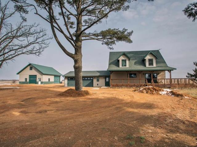 House for sale in Greenwood, Wisconsin