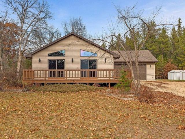 House for sale in Juneau, Wisconsin