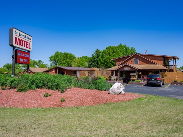 Commercial for sale in Juneau, Wisconsin