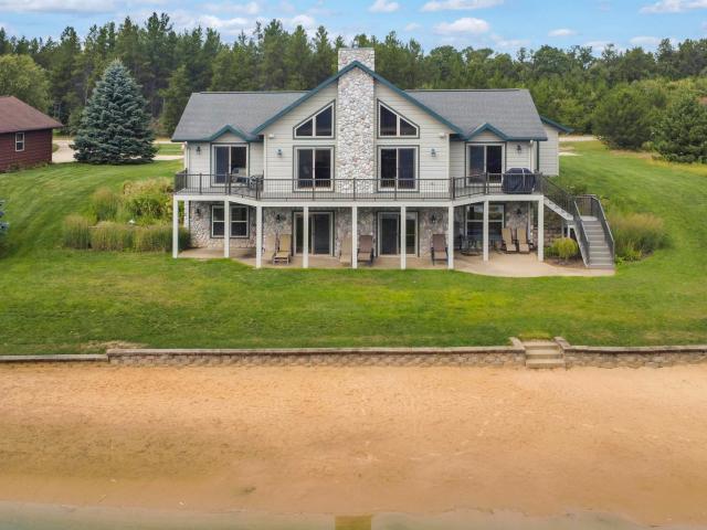 House for sale in Juneau, Wisconsin