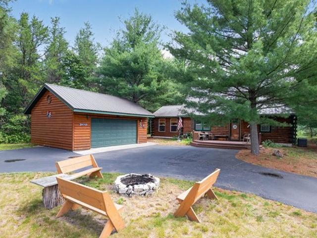 House for sale in Juneau, Wisconsin