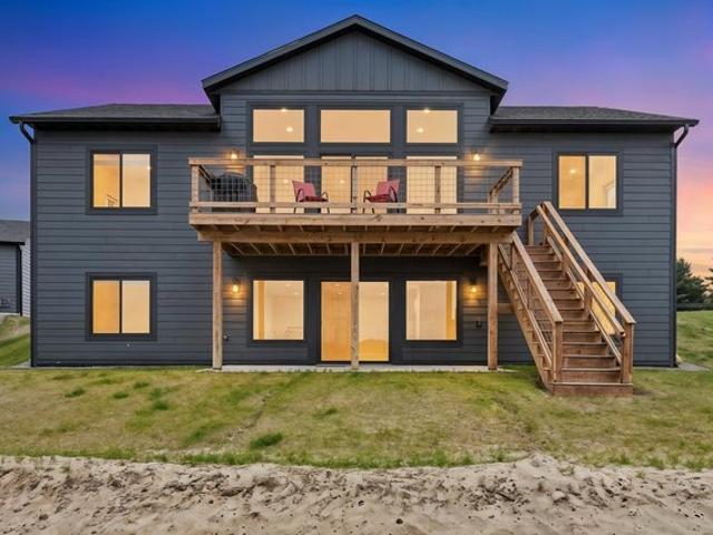 House for sale in Juneau, Wisconsin