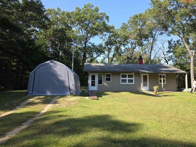 House for sale in Juneau, Wisconsin