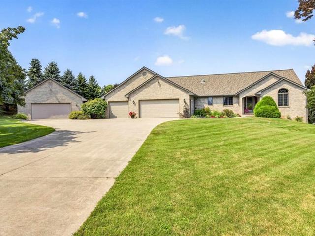 House for sale in Shiocton, Wisconsin