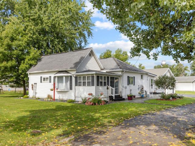 House for sale in Shiocton, Outagamie County