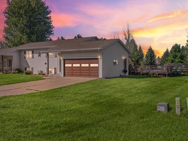 House for sale in Onalaska, La Crosse County